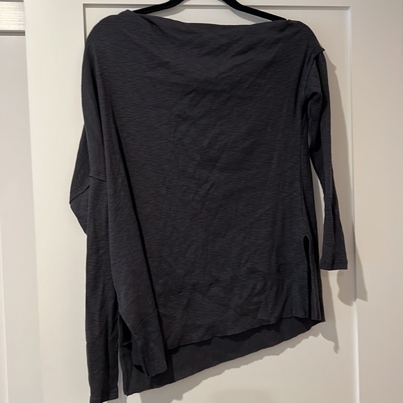 NWT We the Free slanted long sleeve shirt - Picture 2 of 4